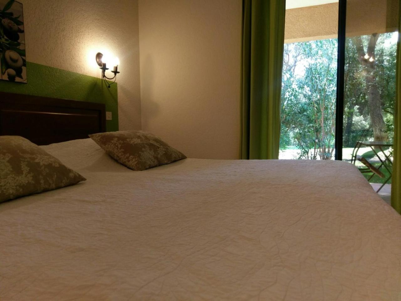 Domaine La Rabassiere Hotel Suzette Habitación foto